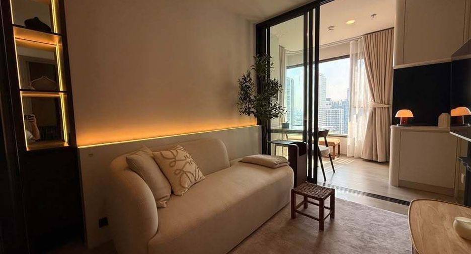 Condo en alquiler de 1 habitaciones en Phra Khanong, Bangkok