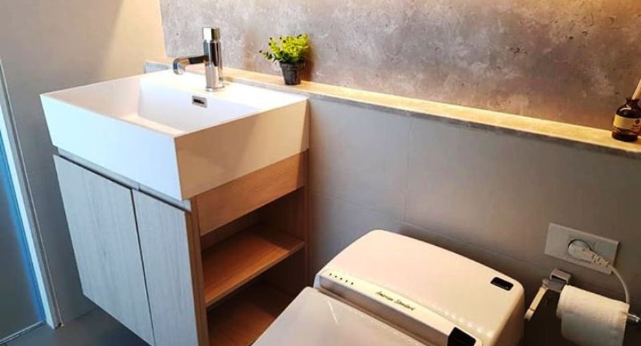 For rent 2 bedrooms condo in Khlong Toei, Bangkok