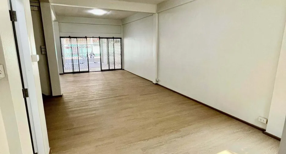 Продажа и аренда 3 спальни дом в Банг Кхо Лаем, Бангкок