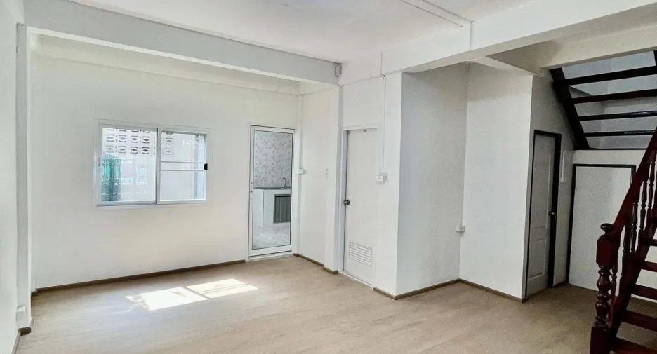 Продажа и аренда 3 спальни дом в Банг Кхо Лаем, Бангкок