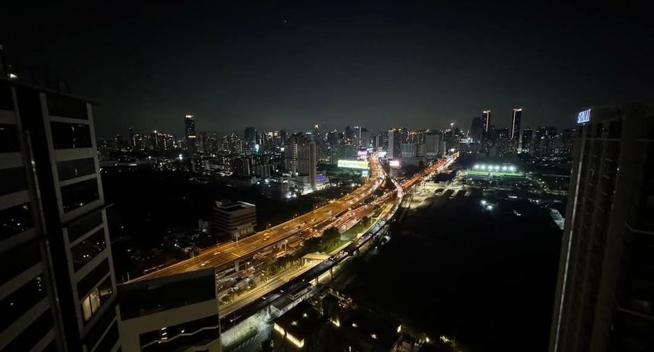 For rent 1 bed condo in Huai Khwang, Bangkok
