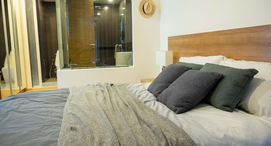 For rent 1 bed condo in Phra Khanong, Bangkok