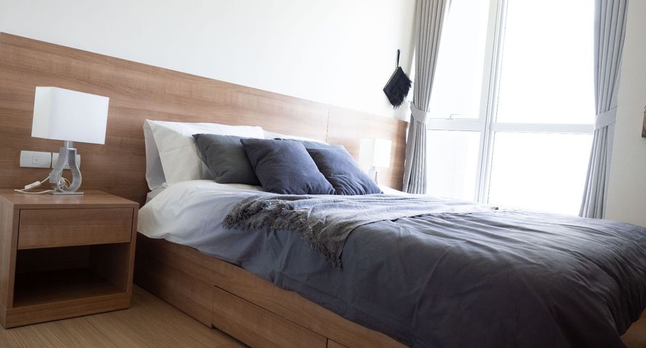For rent 1 bed condo in Phra Khanong, Bangkok