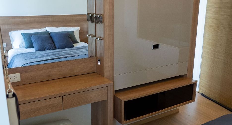 For rent 1 bed condo in Phra Khanong, Bangkok