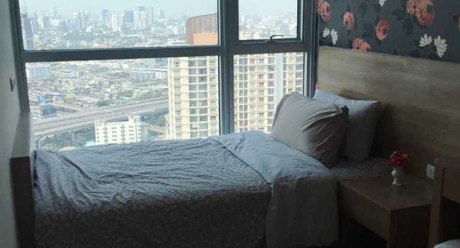 Condo en alquiler de 2 habitaciones en Phra Khanong, Bangkok