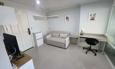 Condo en alquiler de 1 habitaciones en Huai Khwang, Bangkok