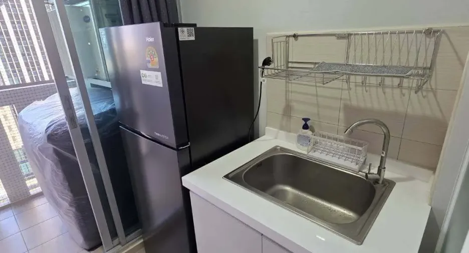 Condo en alquiler de 1 habitaciones en Huai Khwang, Bangkok