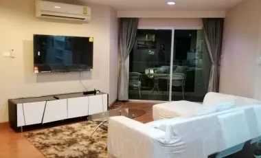 À louer 3 chambres condo à Huai Khwang, Bangkok
