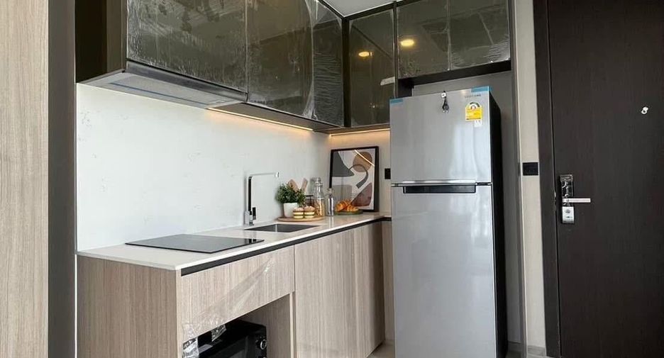 For rent 1 bed condo in Pathum Wan, Bangkok