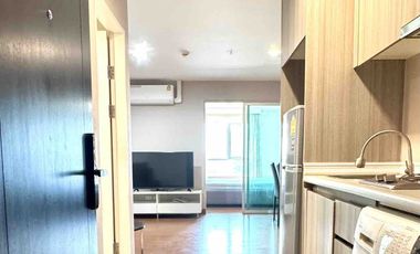 Wohnung zur Miete mit 1 Zimmer in Huai Khwang, Bangkok