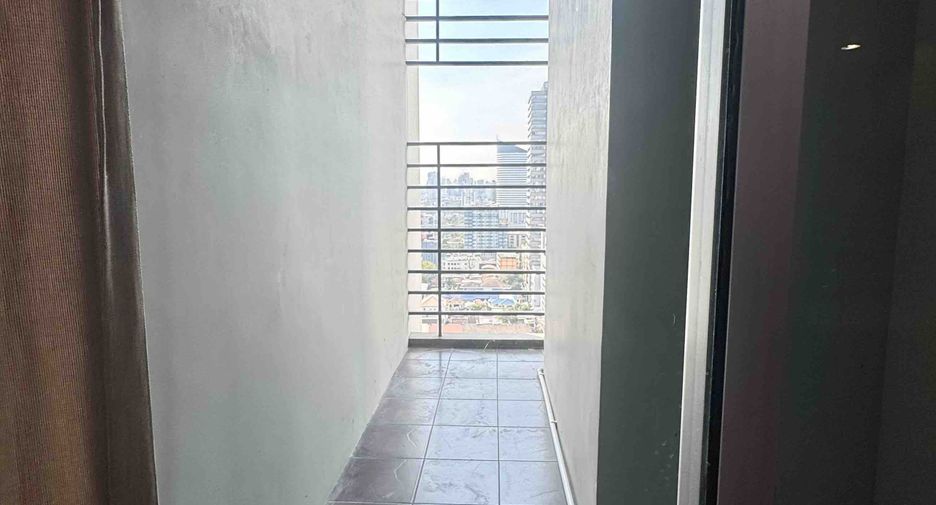 Wohnung zur Miete mit 1 Zimmer in Huai Khwang, Bangkok