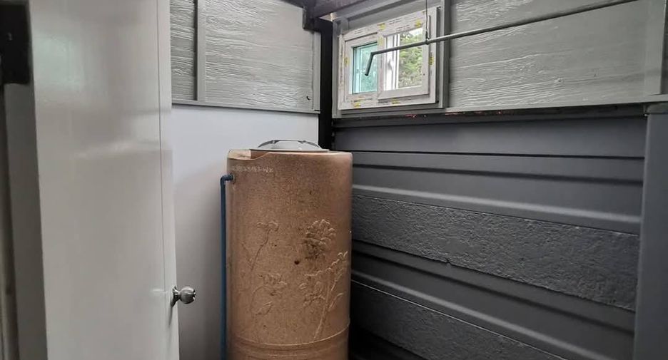 Casa adosada en alquiler de 3 habitaciones en Bang Phli, Samut Prakan