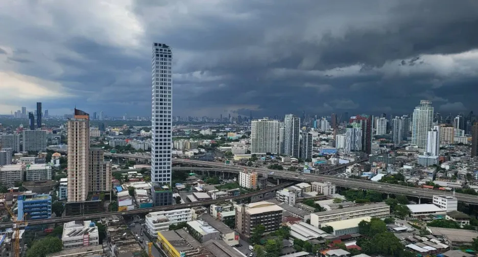 For rent 1 bed condo in Watthana, Bangkok