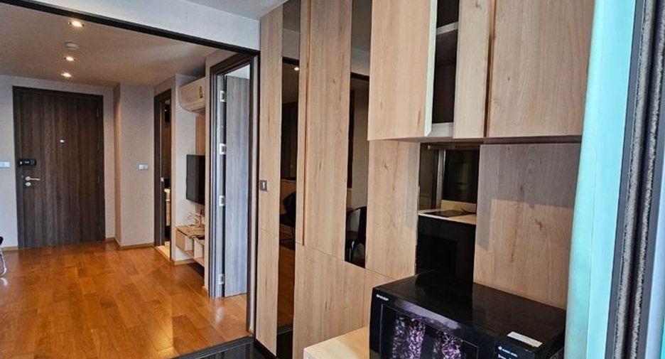 For rent 1 bed condo in Bang Rak, Bangkok