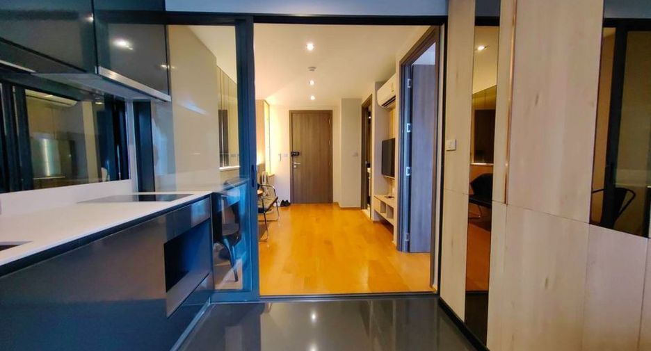 For rent 1 bed condo in Bang Rak, Bangkok