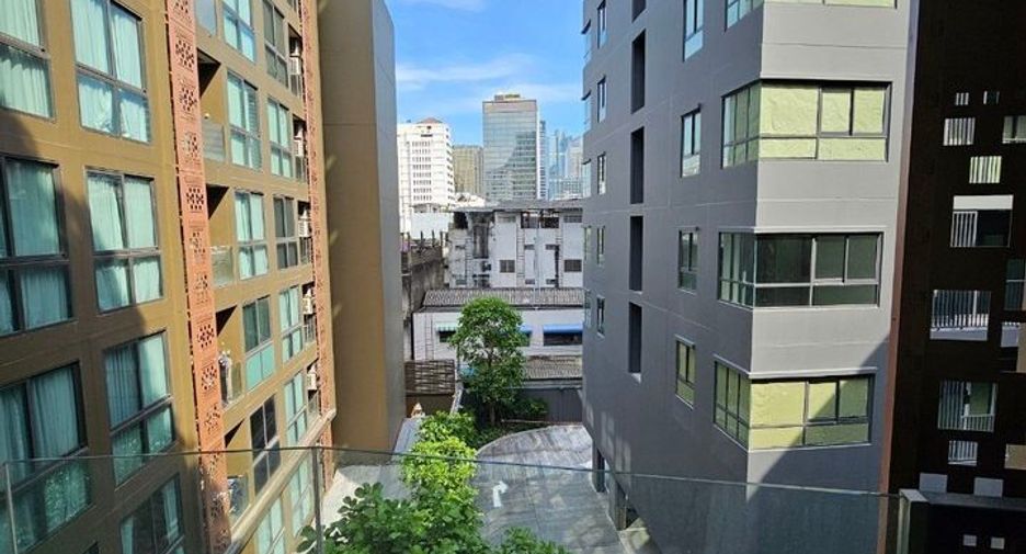 For rent 1 bed condo in Bang Rak, Bangkok