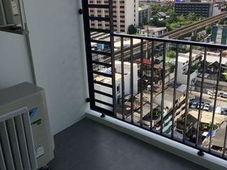 À louer 2 chambres condo à Phra Khanong, Bangkok
