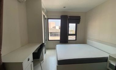 For rent studio condo in Yan Nawa, Bangkok