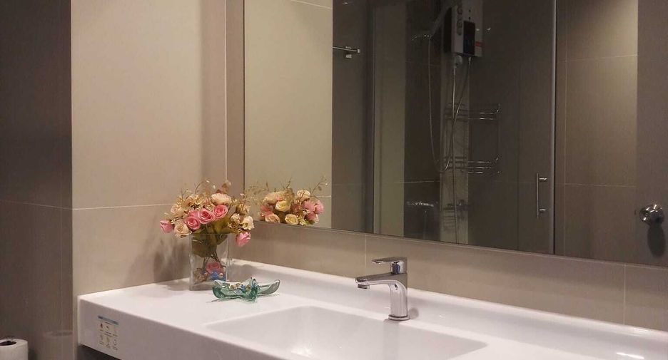 For rent studio condo in Phra Khanong, Bangkok