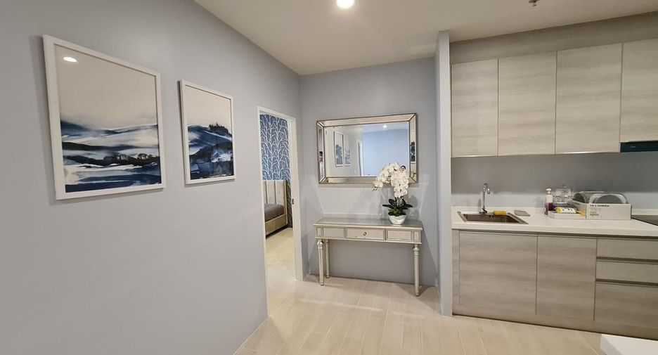 For rent 2 bedrooms condo in Pathum Wan, Bangkok