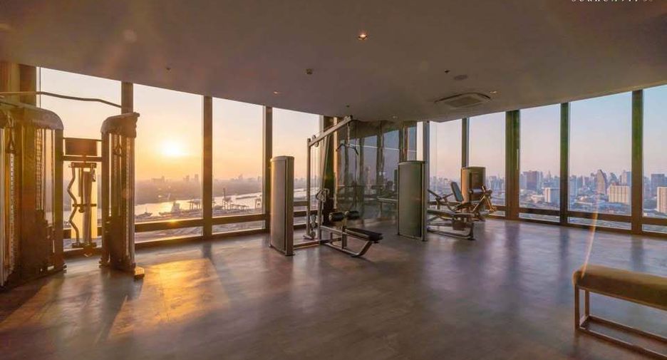 For rent 2 bedrooms condo in Khlong Toei, Bangkok