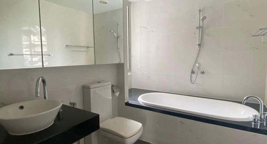 For rent 2 bedrooms condo in Sathon, Bangkok