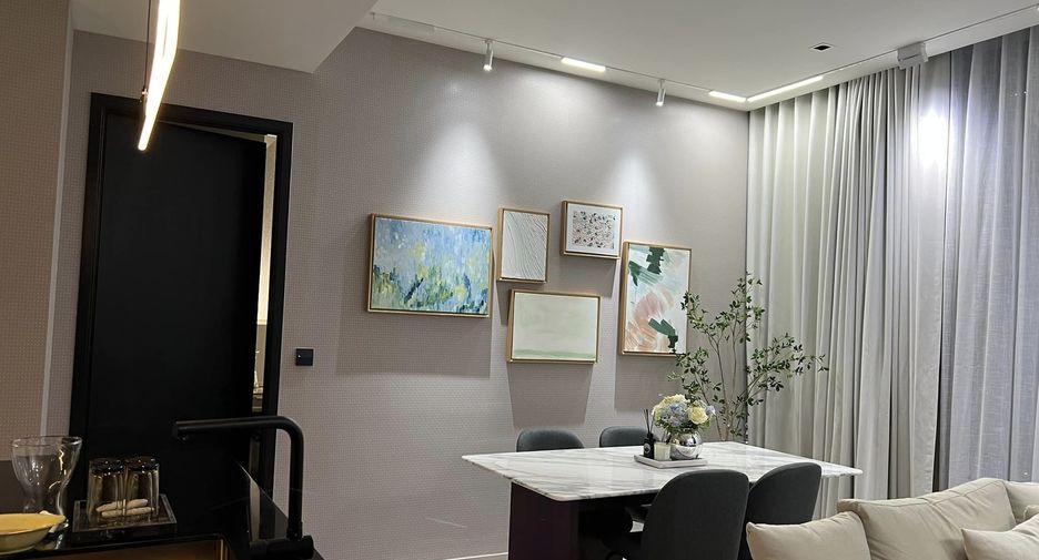 For rent 2 bedrooms condo in Khlong San, Bangkok