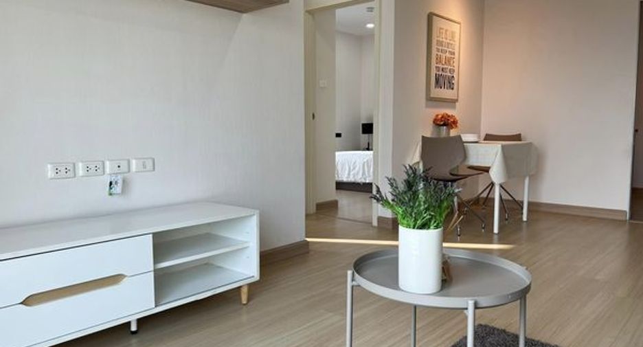 For rent 2 bedrooms condo in Phasi Charoen, Bangkok