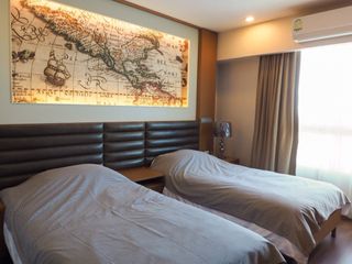 For rent 3 bedrooms condo in Yan Nawa, Bangkok
