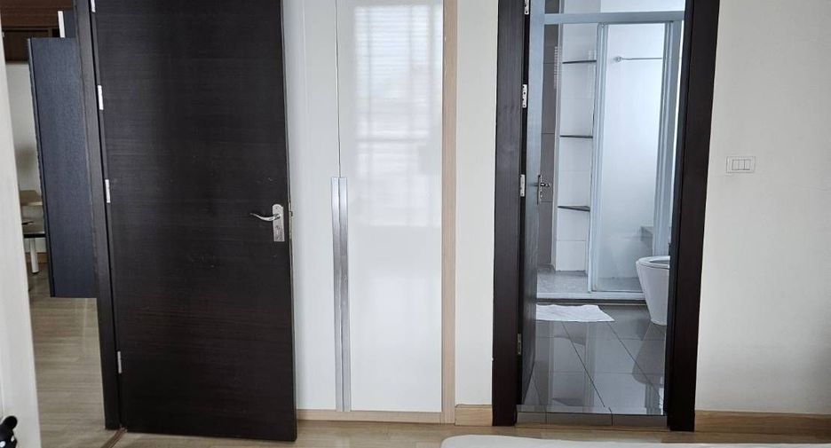 For rent 1 bed condo in Huai Khwang, Bangkok