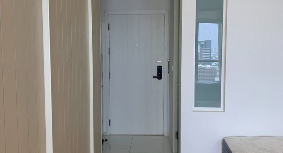 For rent 1 bed condo in Bang Rak, Bangkok