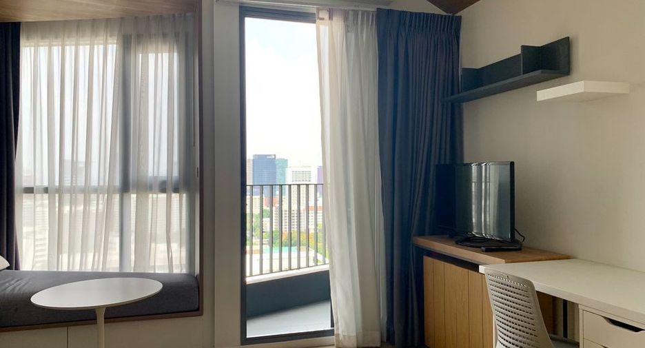 For rent 1 bed condo in Bang Rak, Bangkok