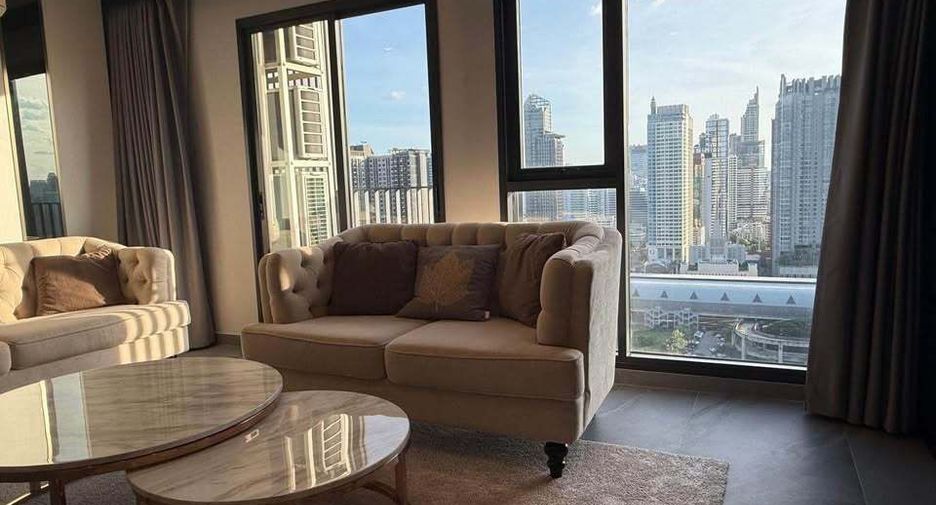 For rent 2 bedrooms condo in Huai Khwang, Bangkok