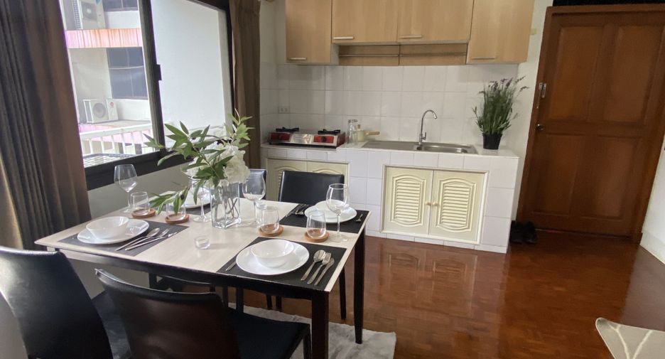 For rent 1 bed condo in Watthana, Bangkok
