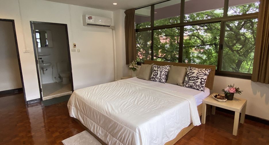 For rent 1 bed condo in Watthana, Bangkok