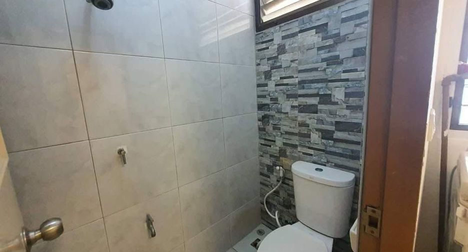ให้เช่า 3 ห้องนอน คอนโด ใน วัฒนา, กรุงเทพฯ