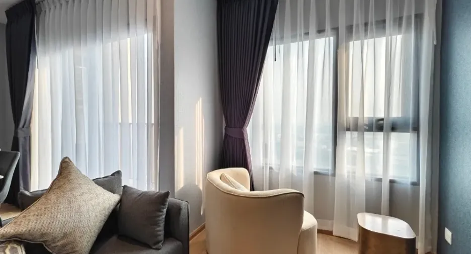 For rent 2 bedrooms condo in Khlong Toei, Bangkok