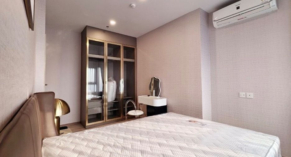 For rent 2 bedrooms condo in Khlong Toei, Bangkok