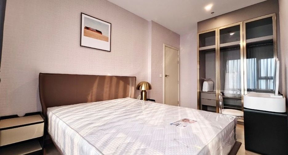 For rent 2 bedrooms condo in Khlong Toei, Bangkok