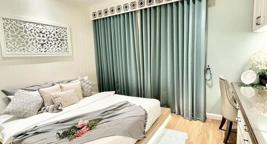 For rent 2 bedrooms condo in Khlong Toei, Bangkok