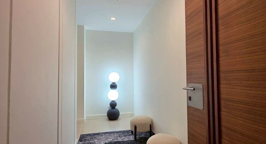 For rent 2 bedrooms condo in Sathon, Bangkok