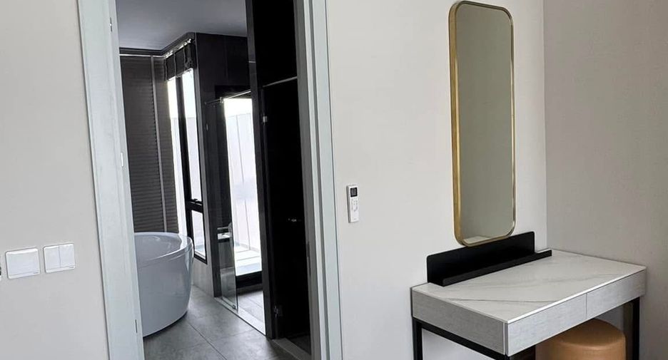 Casa en alquiler de 5 habitaciones en Saphan Sung, Bangkok