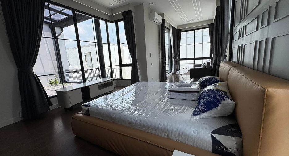 Casa en alquiler de 5 habitaciones en Saphan Sung, Bangkok