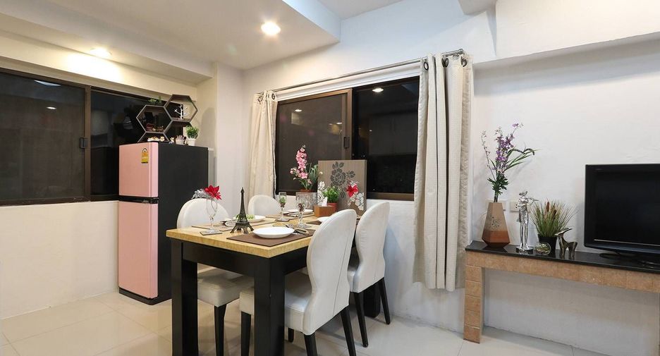 For rent 1 bed condo in Watthana, Bangkok