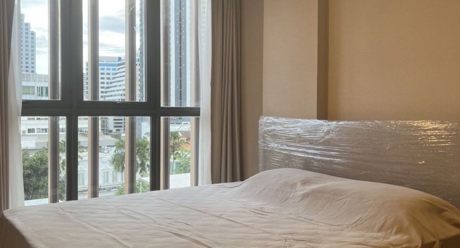 For rent 2 bedrooms condo in Watthana, Bangkok