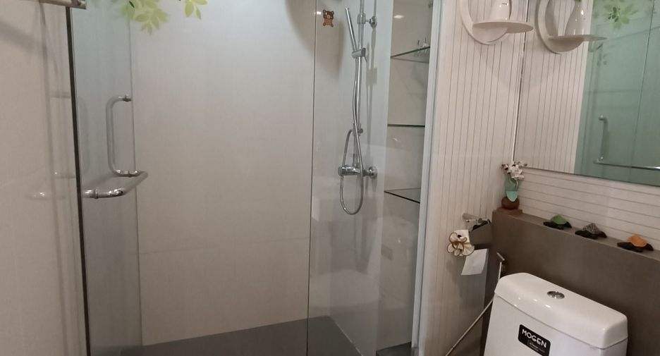 For rent 2 bedrooms condo in Phra Khanong, Bangkok