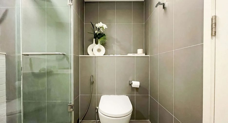For rent 1 bed condo in Khlong Toei, Bangkok