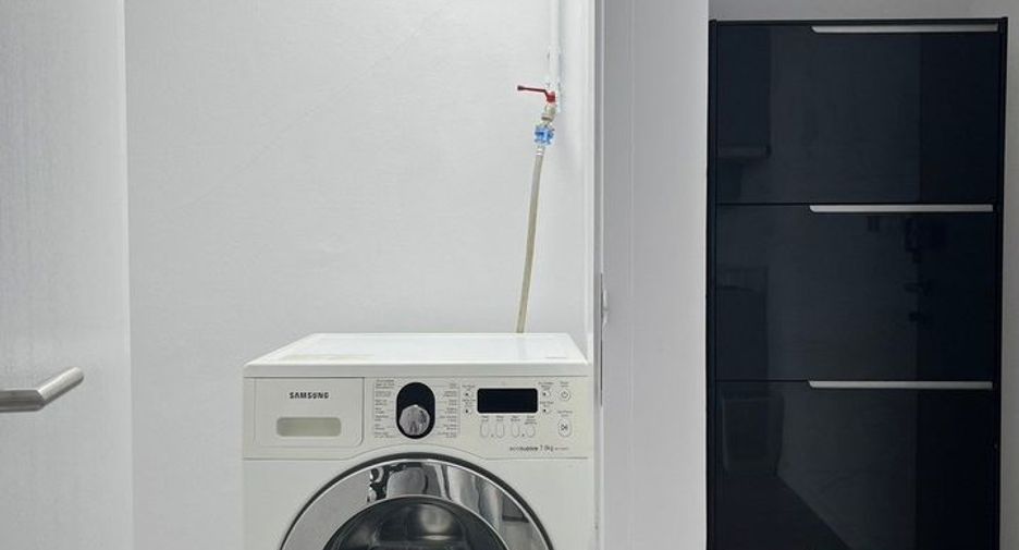 For rent 1 bed condo in Phra Khanong, Bangkok
