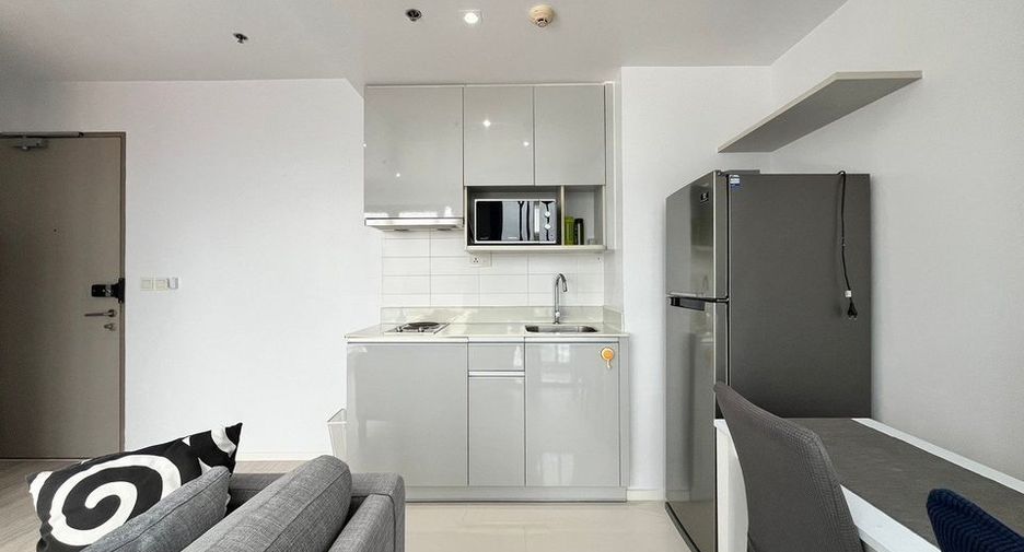 For rent 1 bed condo in Phra Khanong, Bangkok