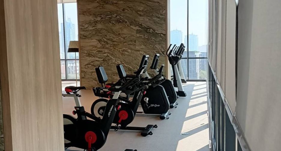 For rent 1 bed condo in Khlong Toei, Bangkok